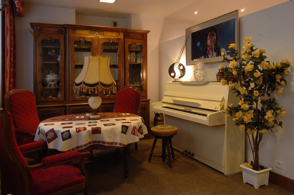 Hôtel du Lion d'Or Entraygues-sur-Truyère Quarto foto