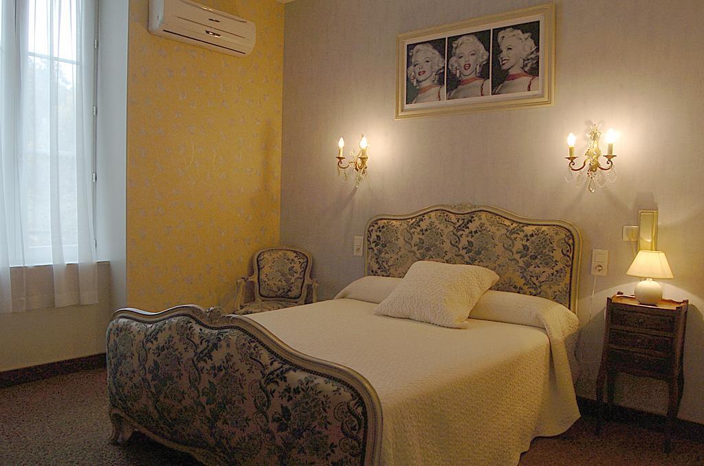 Hôtel du Lion d'Or Entraygues-sur-Truyère Quarto foto