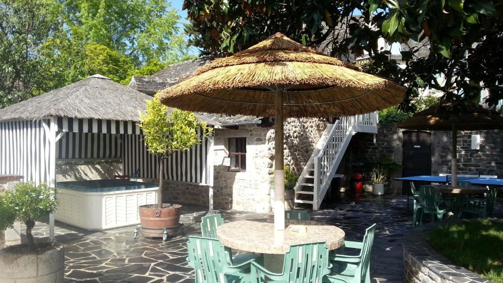 Hôtel du Lion d'Or Entraygues-sur-Truyère Quarto foto