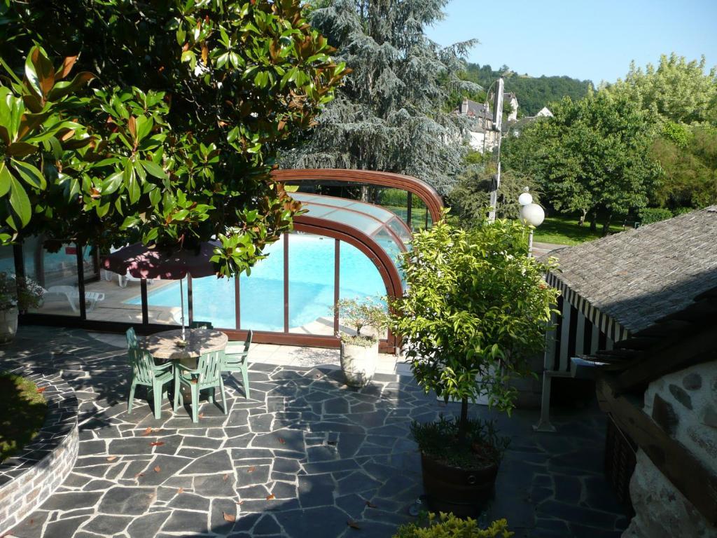 Hôtel du Lion d'Or Entraygues-sur-Truyère Exterior foto