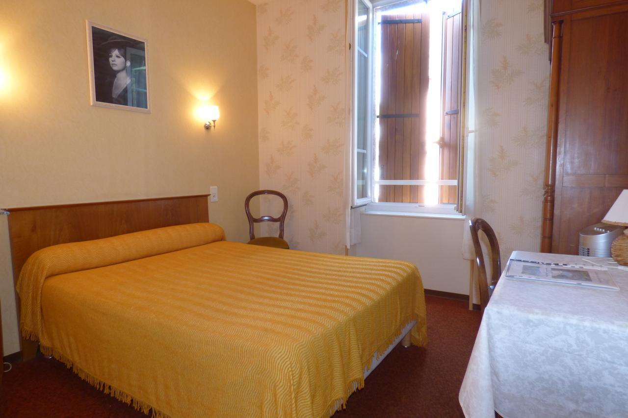 Hôtel du Lion d'Or Entraygues-sur-Truyère Quarto foto